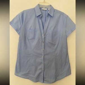 New York & Company Sky Blue Short Sleeve Button-Up Shirt size large
